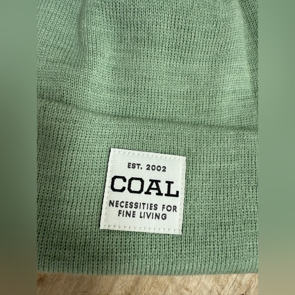 Coal Beanie Hat Green Knit Cuffed Winter Cap Winter Fall Versatile Unisex NWT OS - Picture 3 of 7